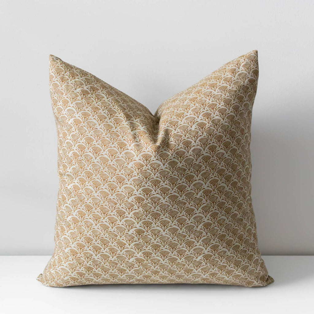 dahlia pillow 20x20