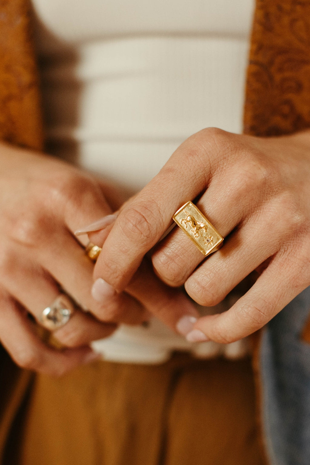 mustang ring