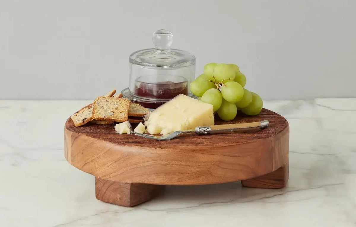 round wooden board