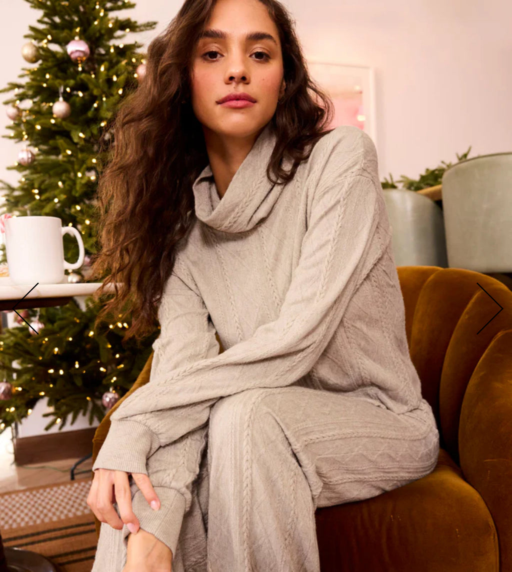 cable lounge tneck top