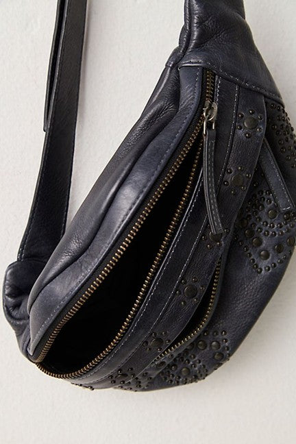 ana adorned sling in black
