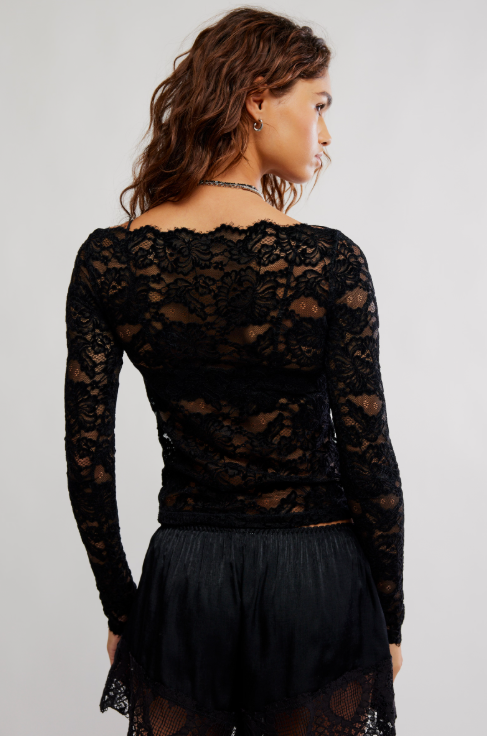 raising eyebrows lace top in black