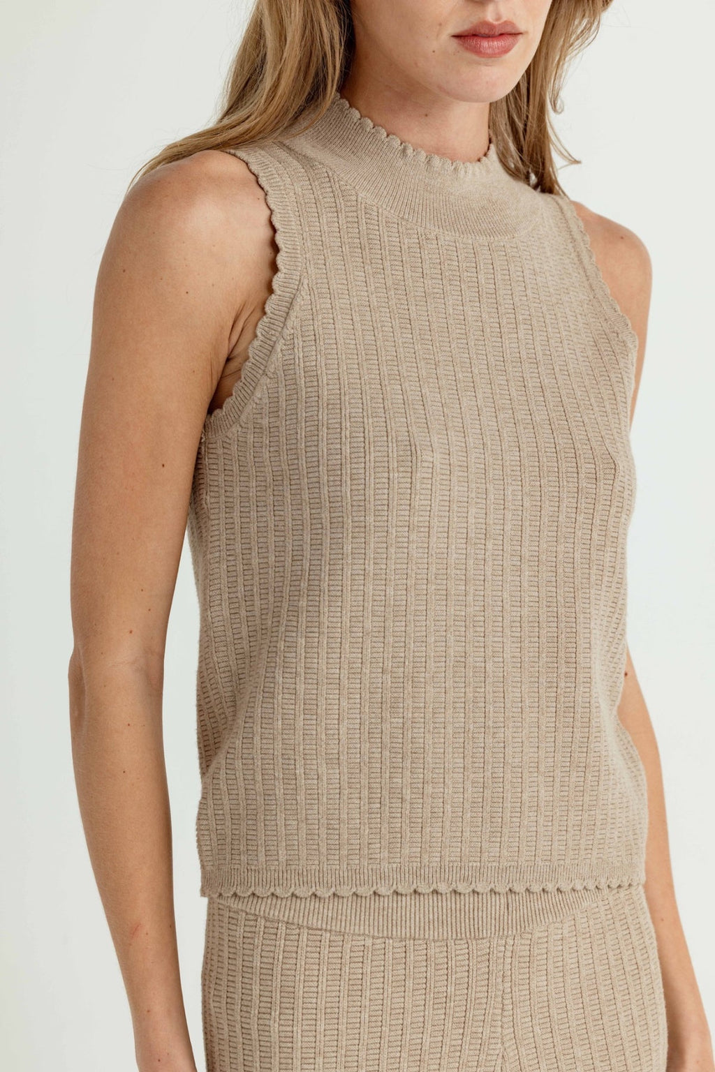 dover tank in walnut heather