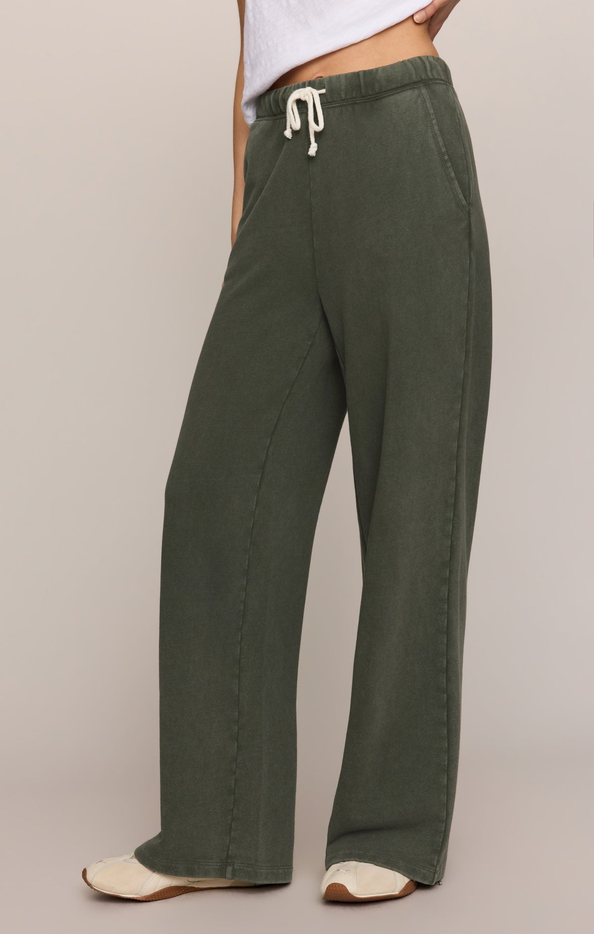 hunter knit pant in olive