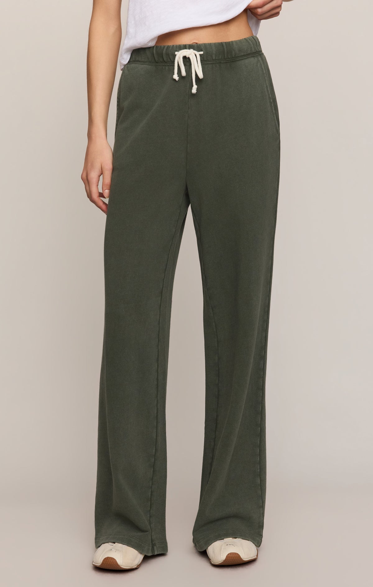 hunter knit pant in olive