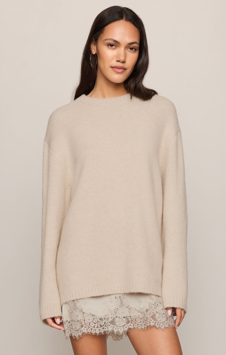 chill mode sweater in frosted pearl