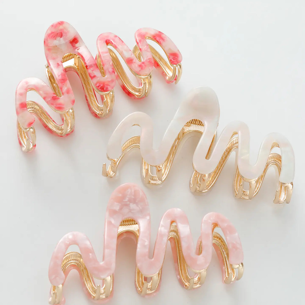 willow rose squiggle clip