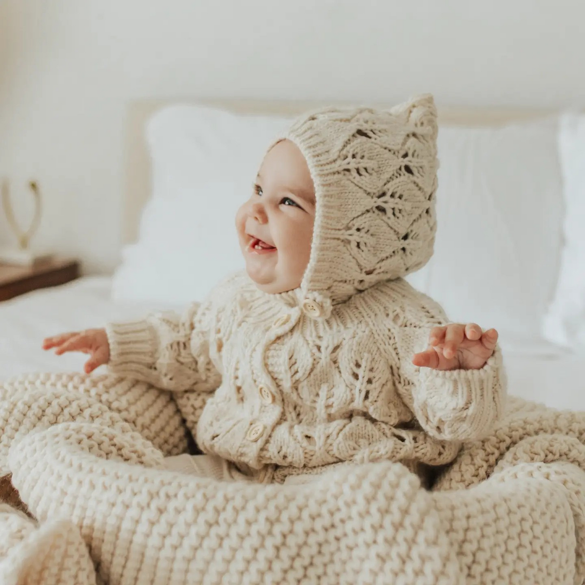 leaf lace baby bonnet - natural