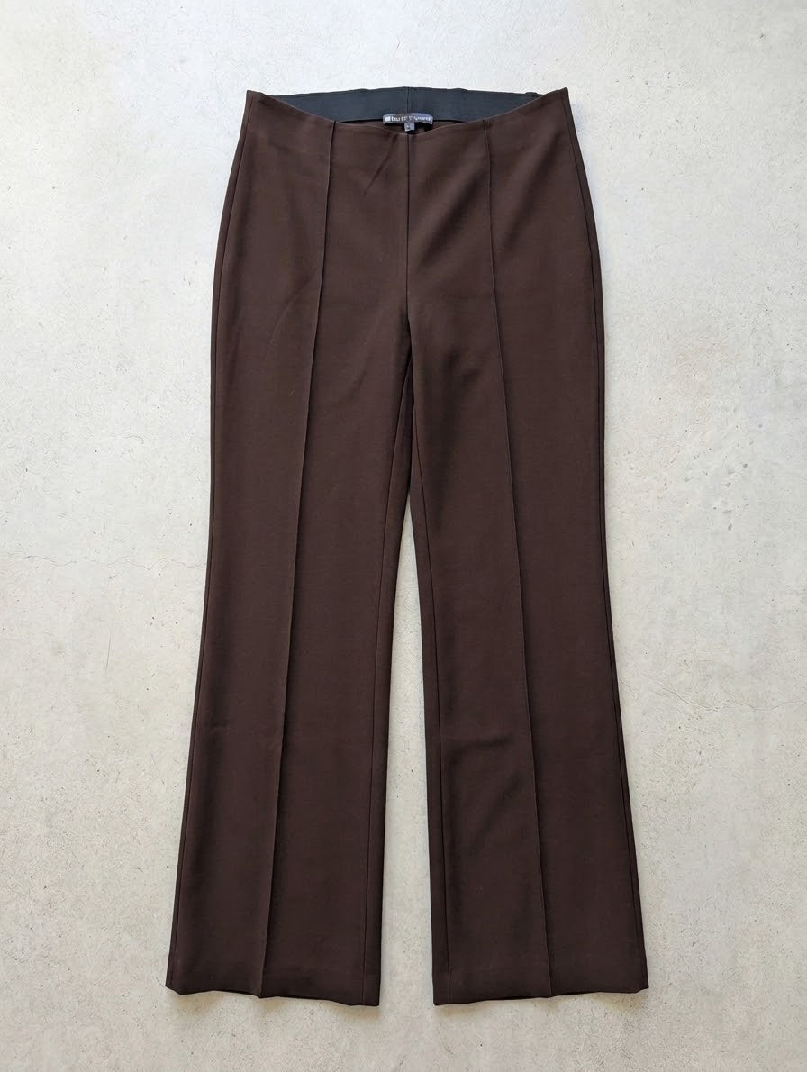 classic pintuck pull on pant in chocolate