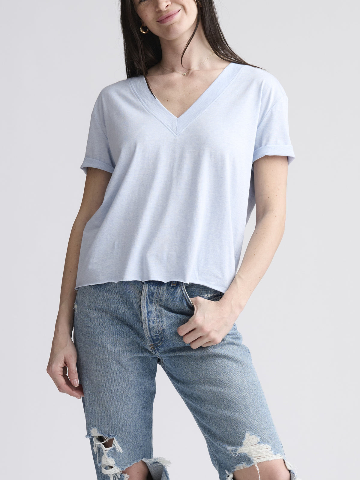 kacey v neck tee in sea breeze