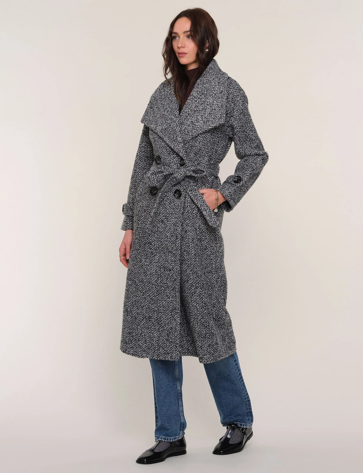 tiffie coat in black