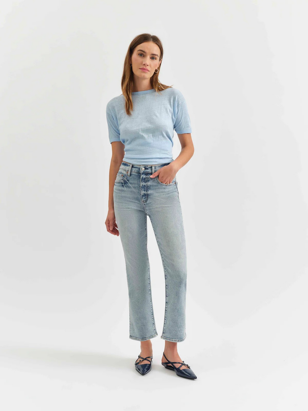 shy girl crop flare in miracle